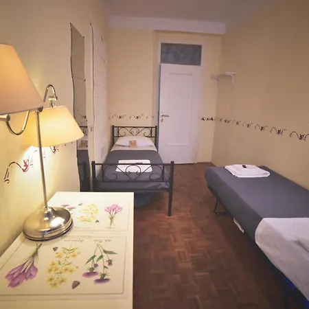 Barcolana Hostel アパート トリエステ